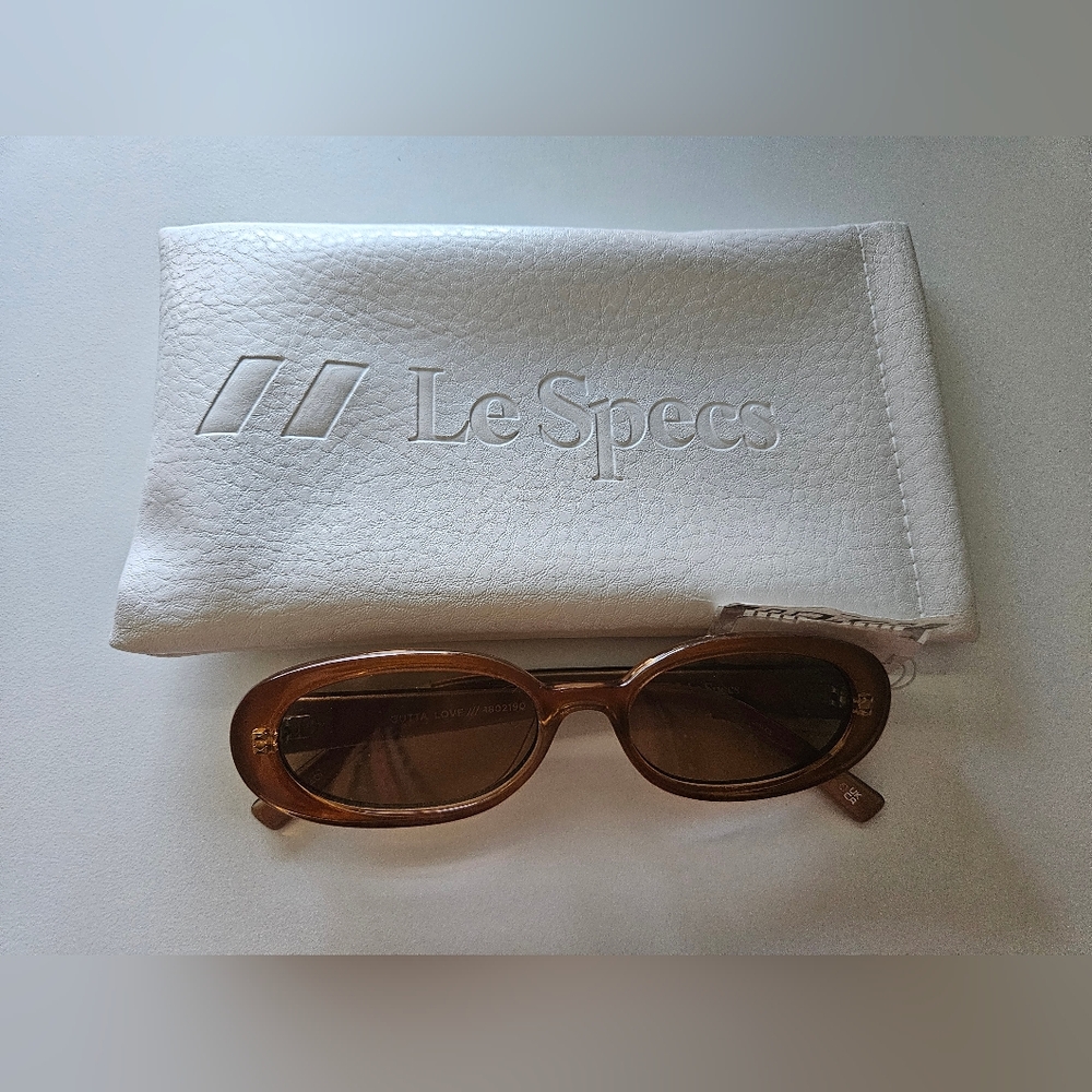 NWT Le Specs OUTTA LOVE Sunglasses